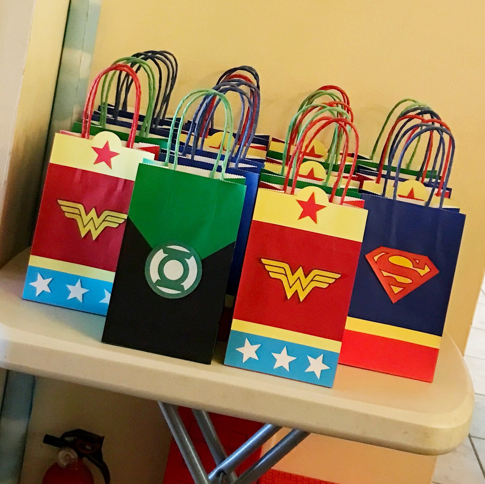11 Handmade Party Favor Bag Designs